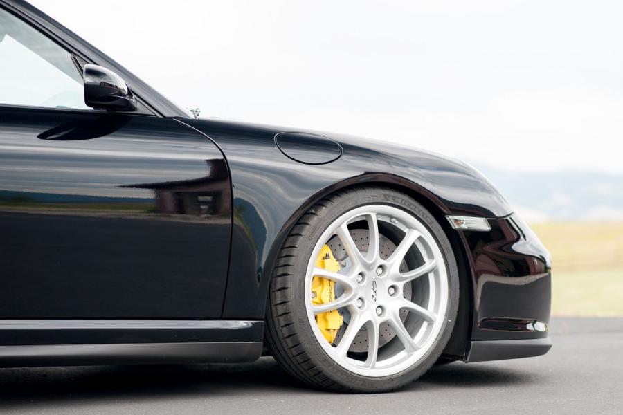Детали экстерьера Porsche 911 GT2 (997) 2008 года  (NA) (фото 16 из 107)